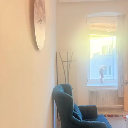 Beenie 20 Bed and Breakfast Λιντς